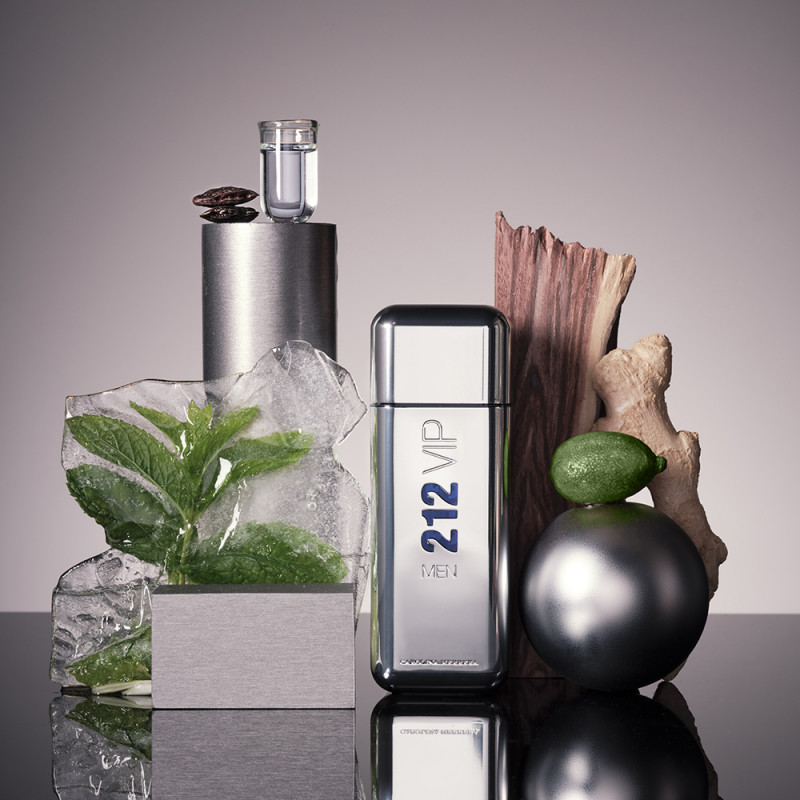 Comprar 212 VIP MEN Eau De Toilette 50ml | Perfumería VIP